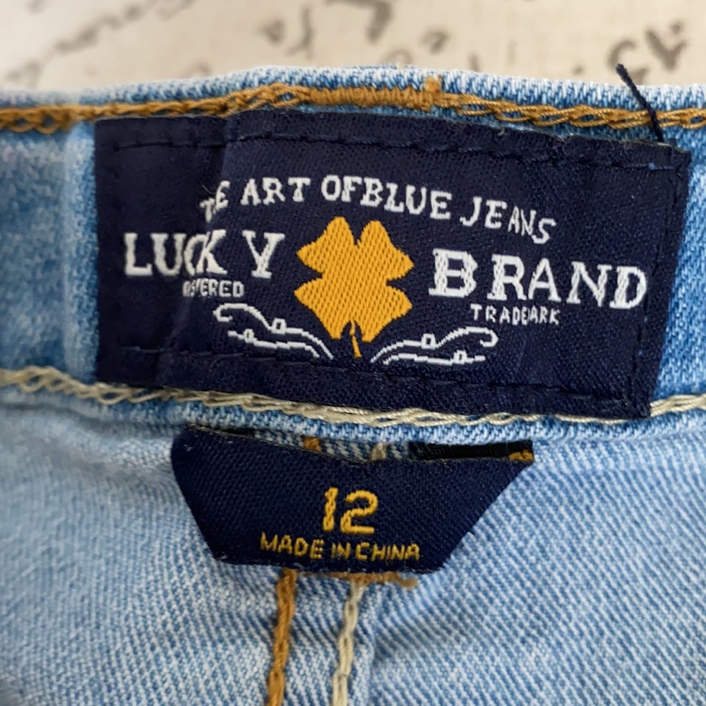 Shorts - Picture 4 of 4